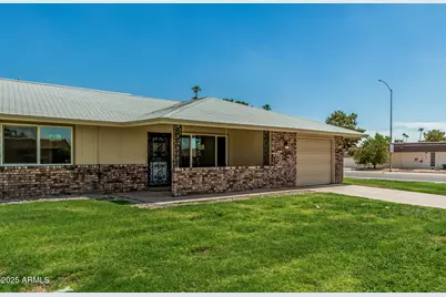 15401 N Cameo Drive, Sun City, AZ 85351 - Photo 8