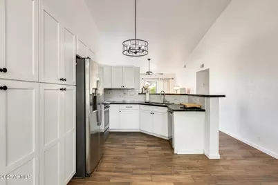 24009 N 39th Lane, Glendale, AZ 85310 - Photo 4