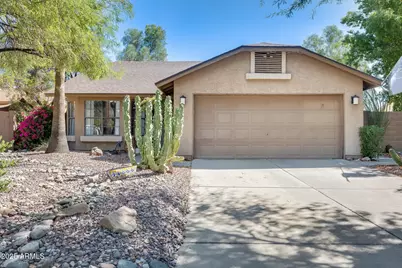 24009 N 39th Lane, Glendale, AZ 85310 - Photo 2