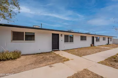704 W 11th Street, Casa Grande, AZ 85122 - Photo 1