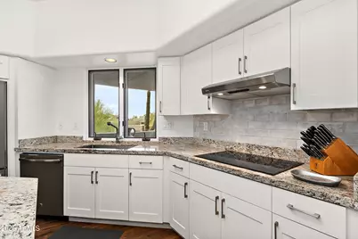 9934 E Graythorn Drive, Scottsdale, AZ 85262 - Photo 10