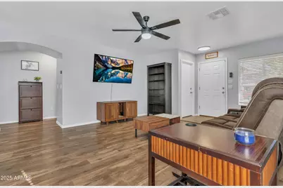 11216 W Sells Drive, Phoenix, AZ 85037 - Photo 6