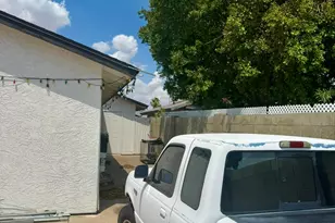 3837 W Acapulco Ln, Phoenix, AZ 85053 - Photo 28