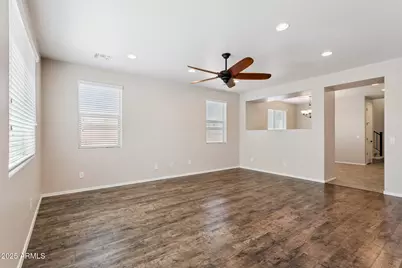 3317 W Gran Paradiso Drive, Phoenix, AZ 85086 - Photo 12