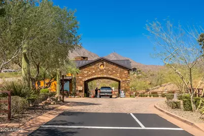 16217 N Desert Fox Parkway #127, Fountain Hills, AZ 85268 - Photo 2