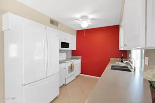 9529 W Glen Oaks Cir N, Sun City, AZ 85351 - Photo 14