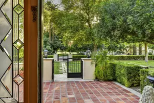 3007 N Manor Dr W, Phoenix, AZ 85014 - Photo 4