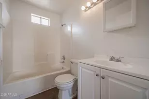 622 N 30th Pl, Phoenix, AZ 85008 - Photo 8