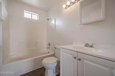 622 N 30th Place #4, Phoenix, AZ 85008 - Photo 8