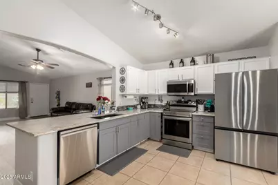 43298 W Arizona Avenue, Maricopa, AZ 85138 - Photo 10