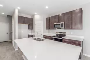 733 E Commonwealth Ave, Chandler, AZ 85225 - Photo 4