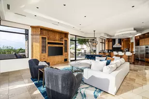 7451 N Las Brisas Ln, Paradise Valley, AZ 85253 - Photo 10