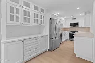 4800 N 68th St, Scottsdale, AZ 85251 - Photo 2