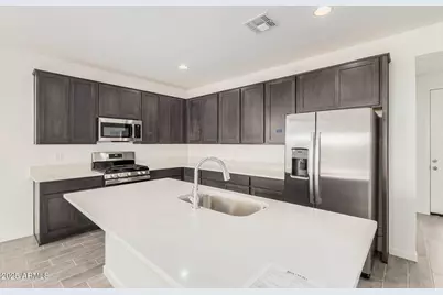 12360 W Parkway Lane, Avondale, AZ 85323 - Photo 2