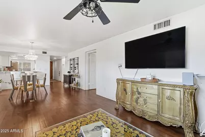 5110 N 31st Way #317, Phoenix, AZ 85016 - Photo 6