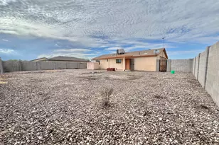 10931 W Benito Dr, Arizona City, AZ 85123 - Photo 16