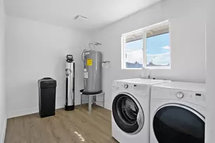 742 S Los Alamos St, Mesa, AZ 85204 - Photo 4