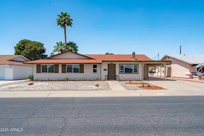 11220 N 109th Avenue, Sun City, AZ 85351 - Photo 4