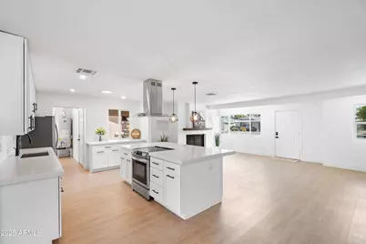 11220 N 109th Avenue, Sun City, AZ 85351 - Photo 14