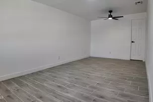 1340 N 38th Dr, Phoenix, AZ 85009 - Photo 10