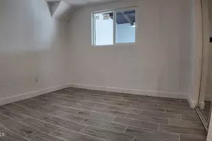 1340 N 38th Dr, Phoenix, AZ 85009 - Photo 18