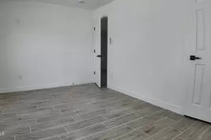 1340 N 38th Dr, Phoenix, AZ 85009 - Photo 14