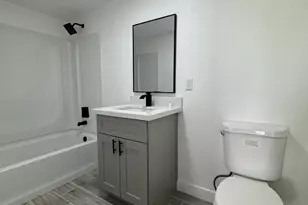 1340 N 38th Dr, Phoenix, AZ 85009 - Photo 12