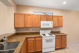 18522 N Borgata Dr, Surprise, AZ 85374 - Photo 10