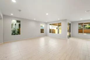 26637 W Kimberly Way, Buckeye, AZ 85396 - Photo 10