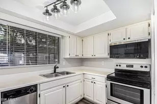 15402 N 28th St, Phoenix, AZ 85032 - Photo 8