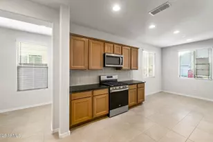 16230 W Pinnacle Vis Dr, Surprise, AZ 85387 - Photo 4