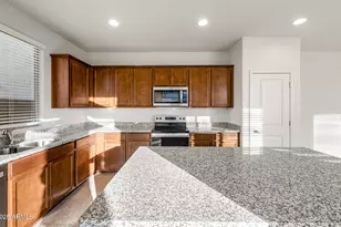 16488 W Whispering Wind Dr, Surprise, AZ 85387 - Photo 8