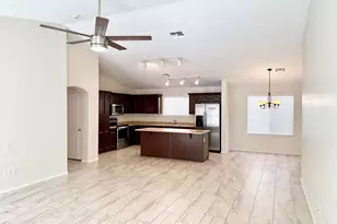 13927 W Port Royale Ln, Surprise, AZ 85379 - Photo 6