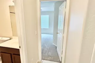 13927 W Port Royale Ln, Surprise, AZ 85379 - Photo 38