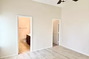 13927 W Port Royale Ln, Surprise, AZ 85379 - Photo 18