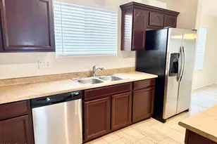 13927 W Port Royale Ln, Surprise, AZ 85379 - Photo 14