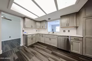 5434 N 74th Dr, Glendale, AZ 85303 - Photo 1