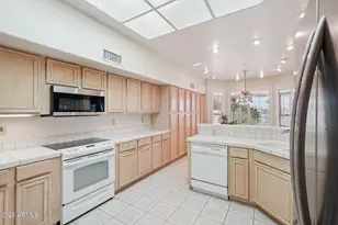 14170 W Desert Glen Dr, Sun City West, AZ 85375 - Photo 16