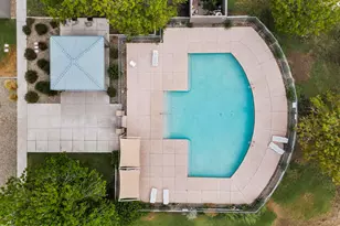 456 N 168th Dr, Goodyear, AZ 85338 - Photo 4