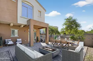 456 N 168th Dr, Goodyear, AZ 85338 - Photo 4