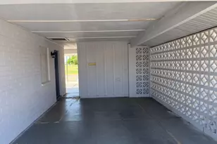 10419 W Snead Dr, Sun City, AZ 85351 - Photo 2