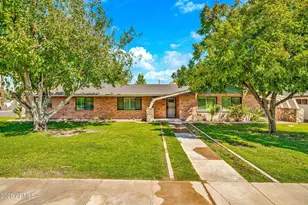 8027 N 58th Ave, Glendale, AZ 85302 - Photo 1