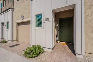 8255 N 22nd Dr, Phoenix, AZ 85021 - Photo 32