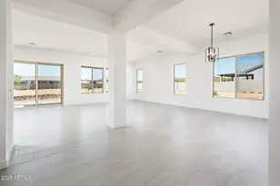 115 E Santa Cruz Dr, Phoenix, AZ 85085 - Photo 4