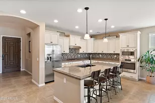 475 E Torrey Pines Pl, Chandler, AZ 85249 - Photo 4