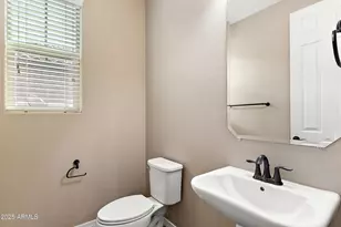 475 E Torrey Pines Pl, Chandler, AZ 85249 - Photo 12