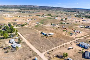 1805 W Carriage Ln, Paulden, AZ 86334 - Photo 28