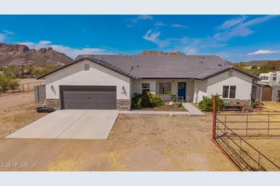 146 E Whiteley Street, Apache Junction, AZ 85119 - Photo 4