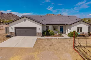 146 E Whiteley St, Apache Junction, AZ 85119 - Photo 4