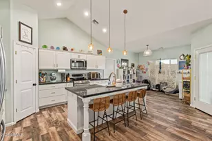 146 E Whiteley St, Apache Junction, AZ 85119 - Photo 10